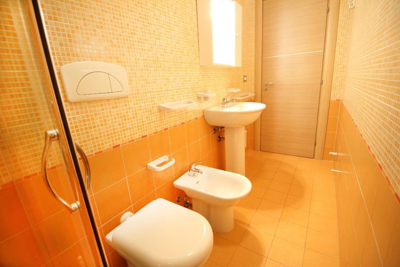 Bilocale Orange Apartment Gallipoli Exterior photo